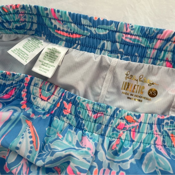 Lilly Pulitzer Ocean Trail Shorts - Size XS - Picture 3 of 3
